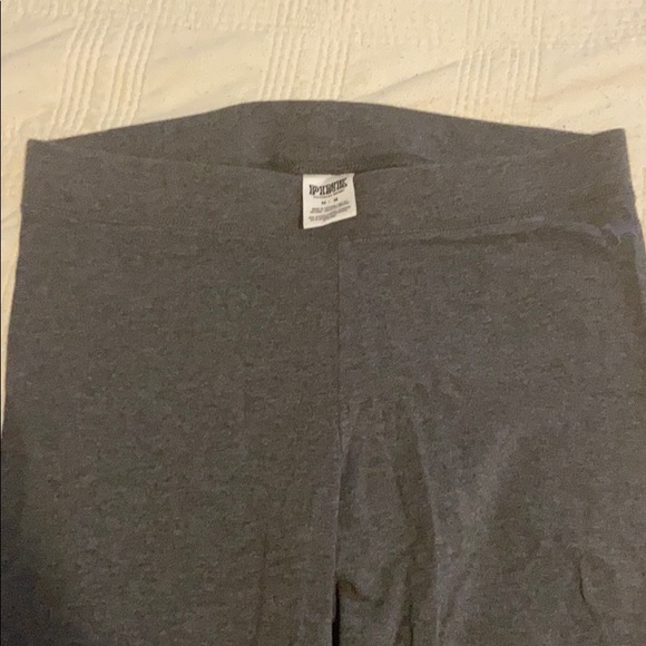 Victoria Secret “Pink” gray leggings. Size M - Picture 2 of 2